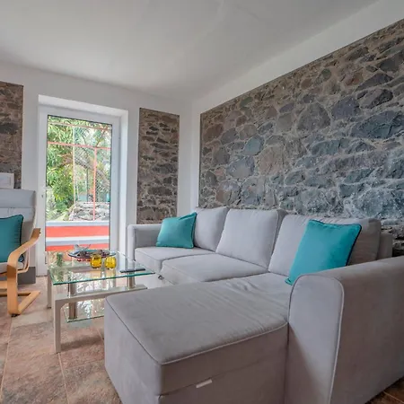 Faja Stone House By Lovelystay *