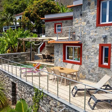Faja Stone House By Lovelystay Holiday home