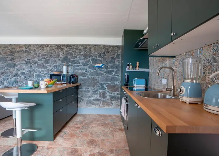 Faja Stone House By Lovelystay أركو دا كالهيتا